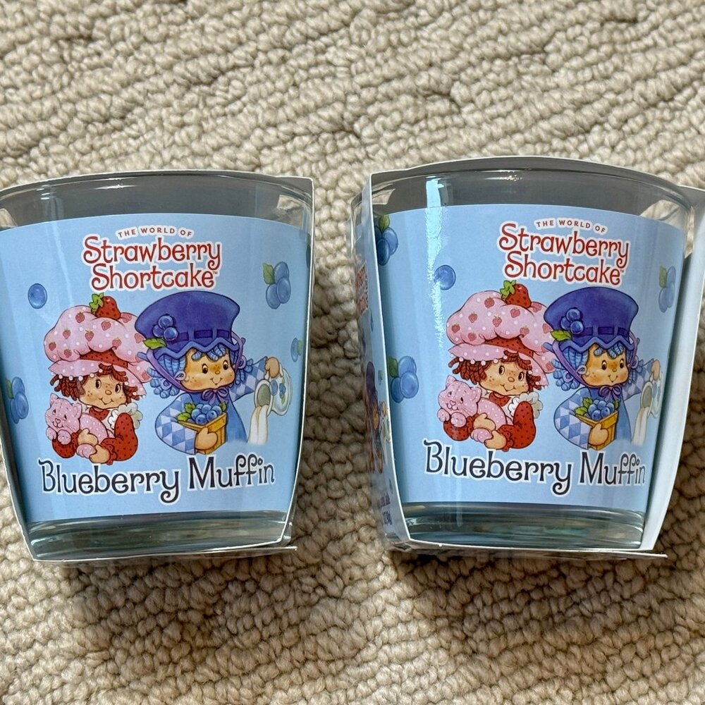2 Strawberry Shortcake Blueberry Muffin Scented Candles 3oz Each